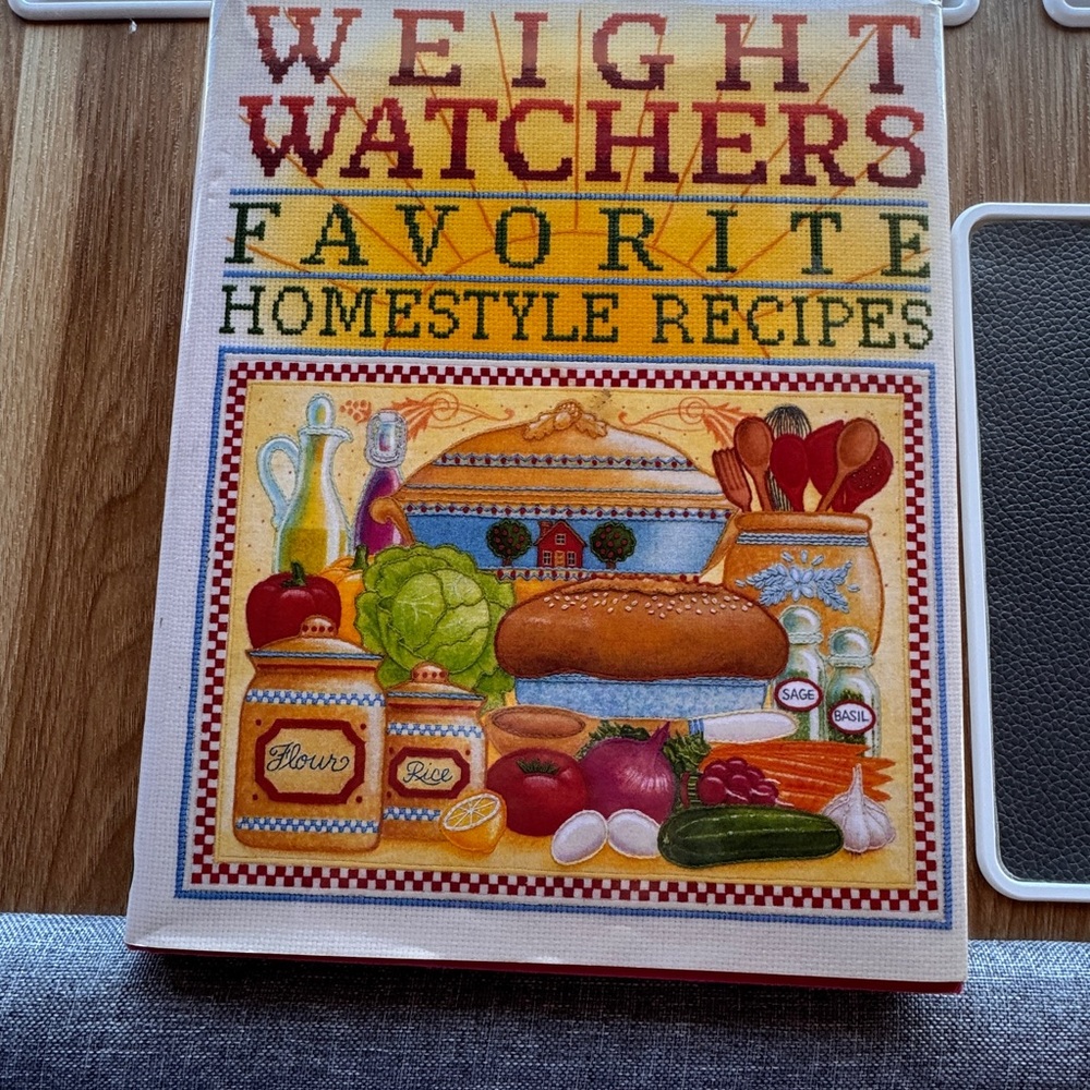 Weight Watchers  Favorite Homestyle Recipes Cookbook